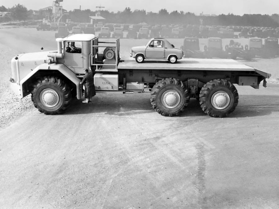  Berliet T100-600 1957 года  (фото 8 из 11)